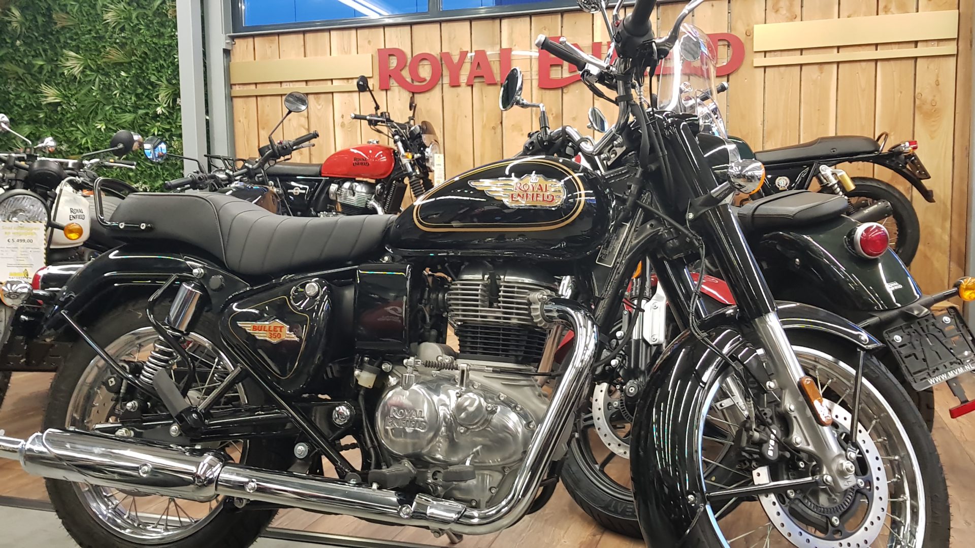 De Nieuwe Royal Enfield Bullet 350